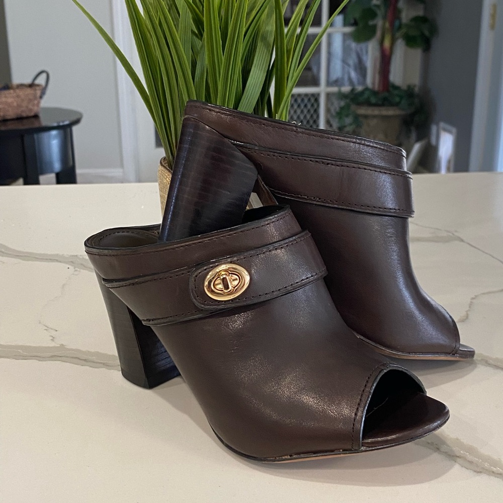 Coach Elegant Brown Leather Mules size 6 B